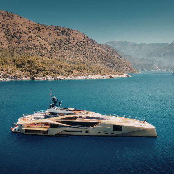 Luxury Yacht Charters in British Virgin Islands